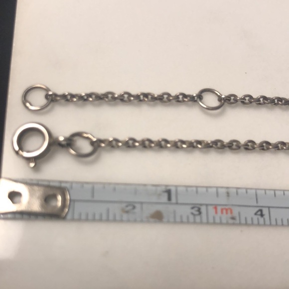 Keltic knot 17”-18”‎ sterling silver necklace - Picture 4 of 6